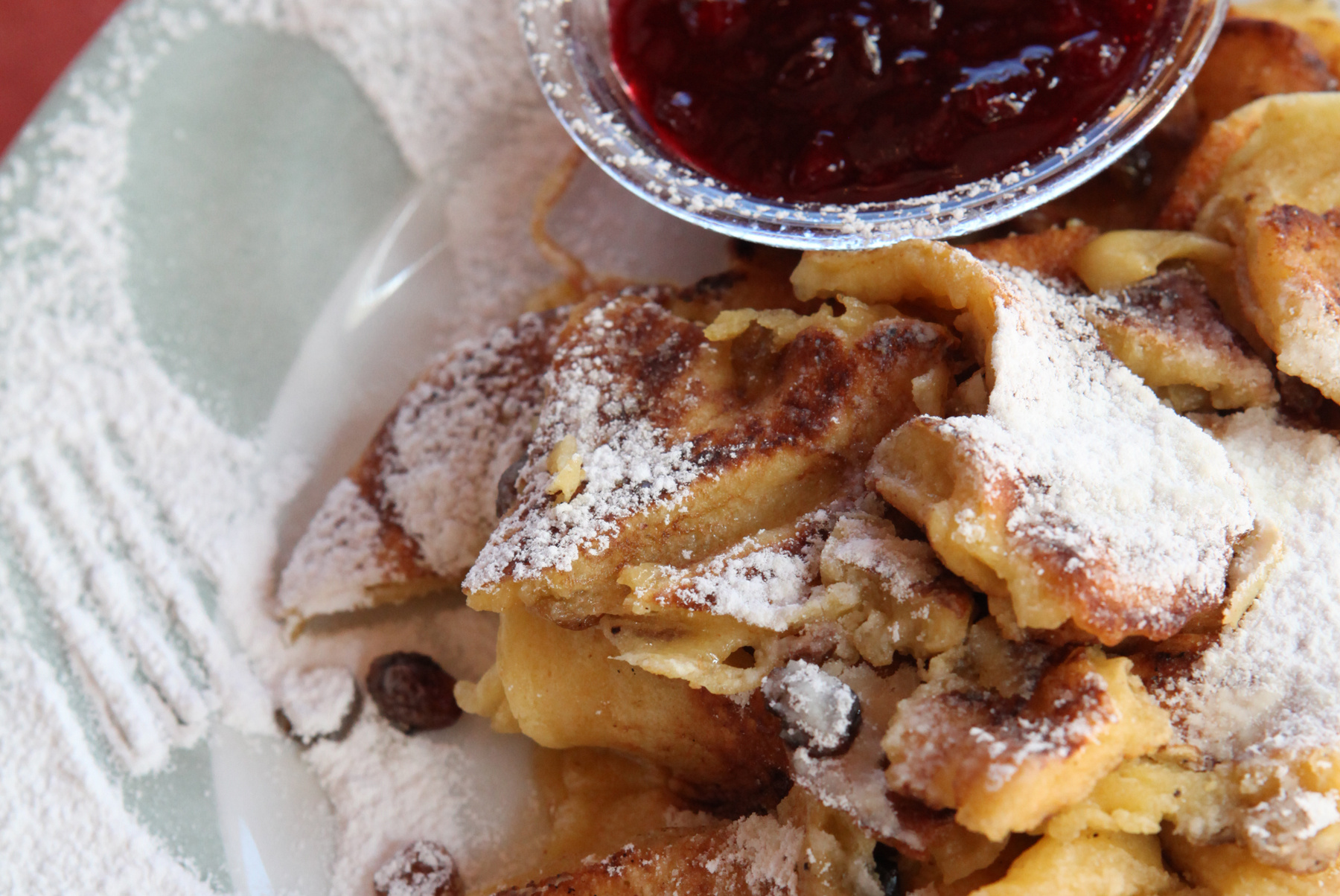 Kaiserschmarrn mit Preiselbeermarmelade